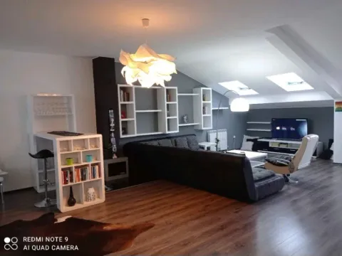 Prodaja, trosoban stan, 133m², Zvezdara, Zvezdara Sve Podlokacije