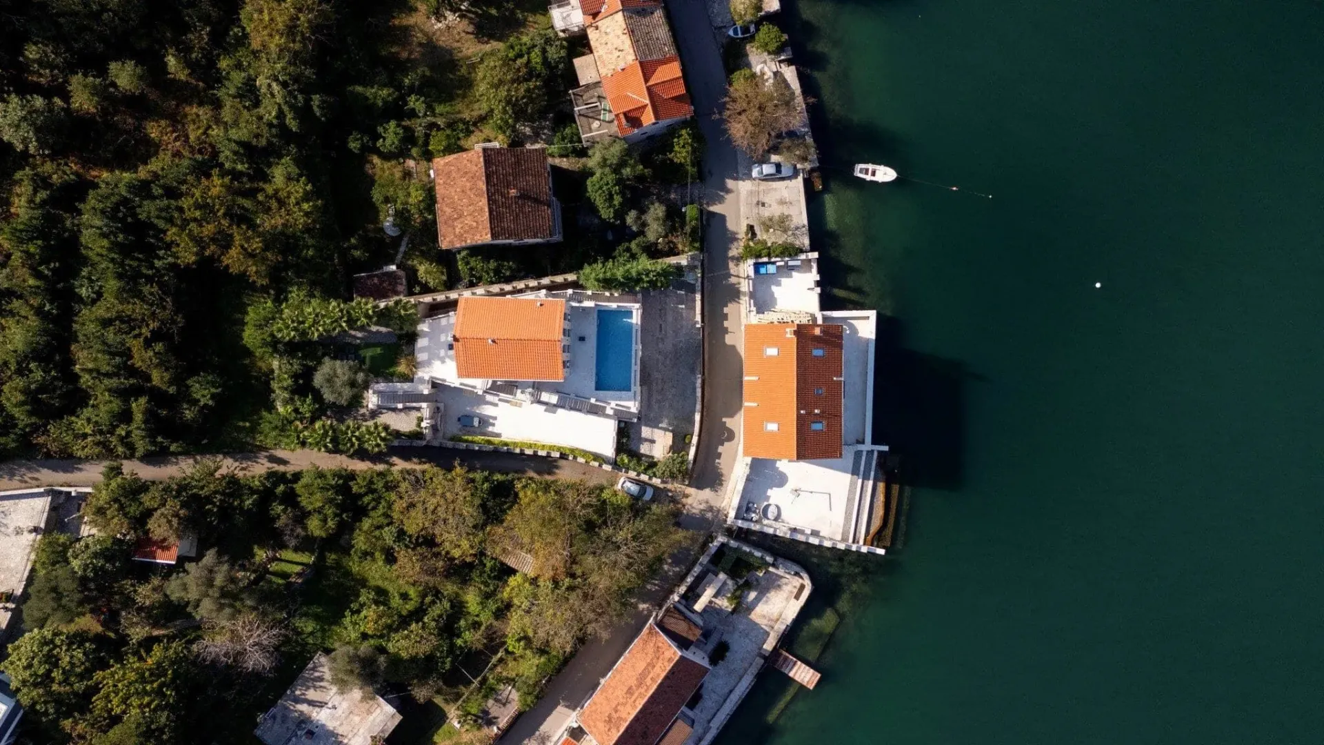 Prodaja, ugostiteljski objekat, 731m², Stoliv, Kotor