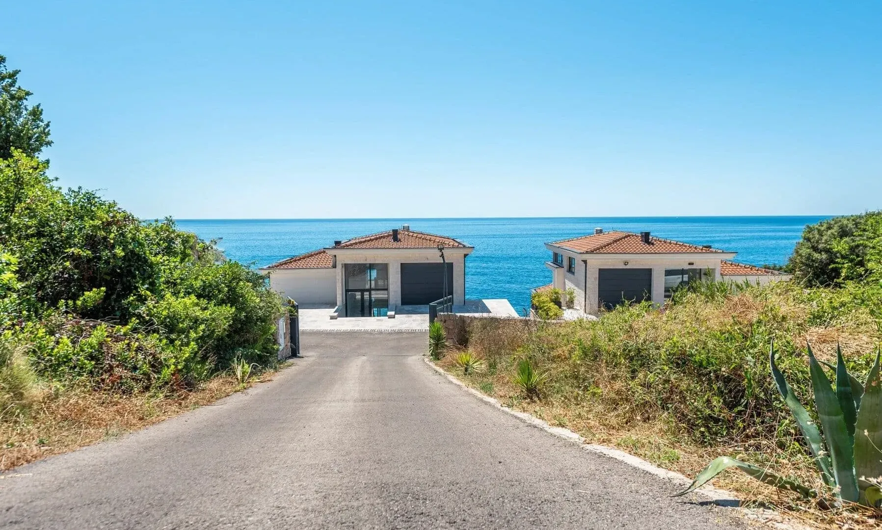 Sale, house, 360m², Utjeha, Bar