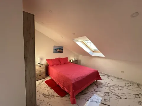 Prodaja, četvorosoban stan, 87m², Budva, Crna Gora - image 7