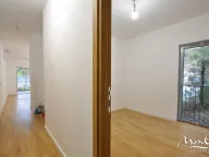 Sale, two bedroom apartment, 75m², Dobrota, Kotor - image 9