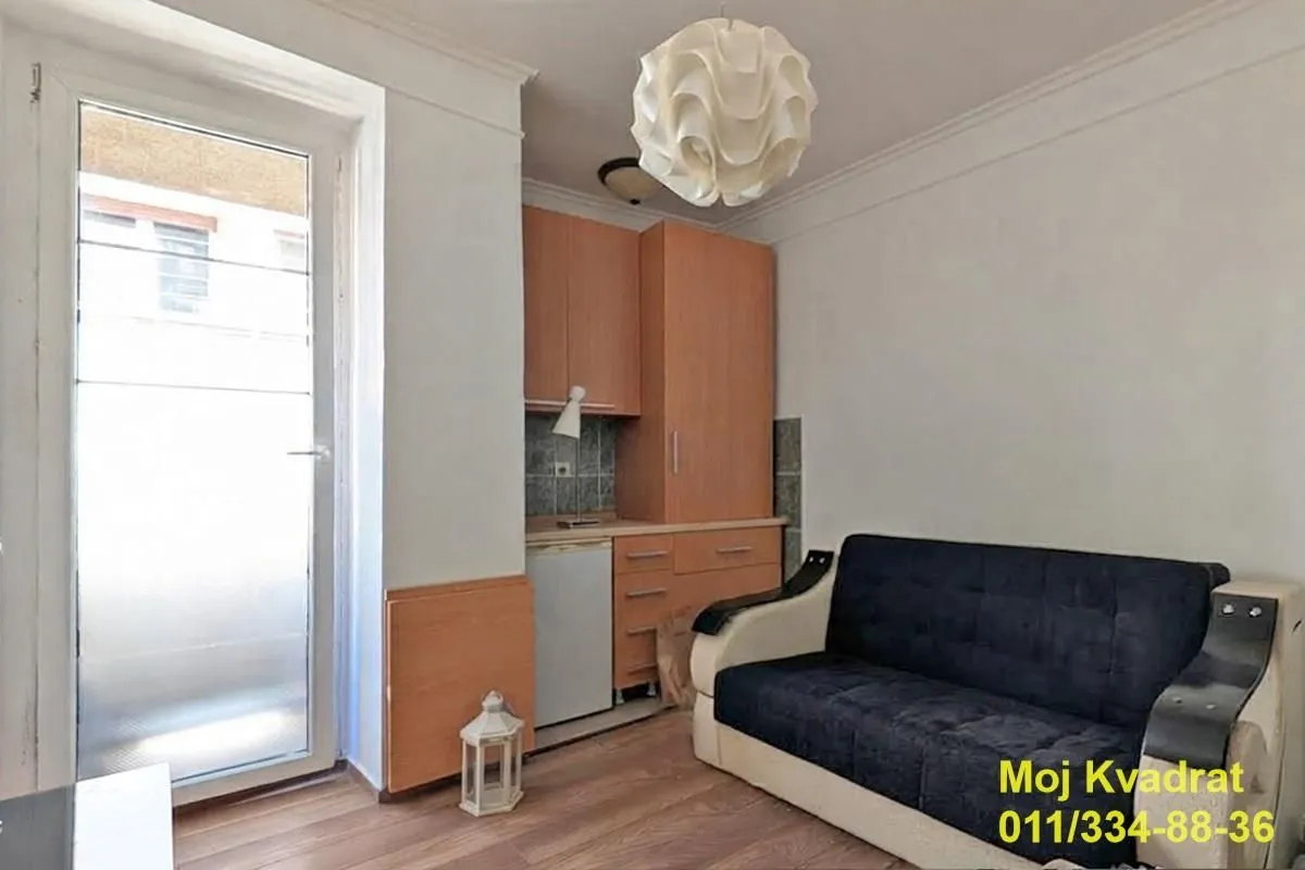 Izdavanje, trosoban stan, 65m², Zeleni Venac, Beograd