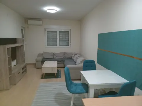 Daily-rent, one bedroom apartment, 46m², City Kvart, Podgorica - image 3