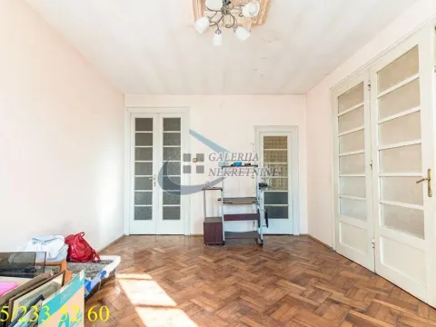 Prodaja, trosoban stan, 77m², Stari Grad, Beograd - image 2