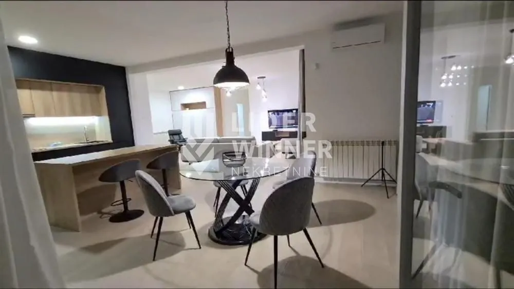 Sale, four bedroom apartment, 145m², Savski Venac, Beograd