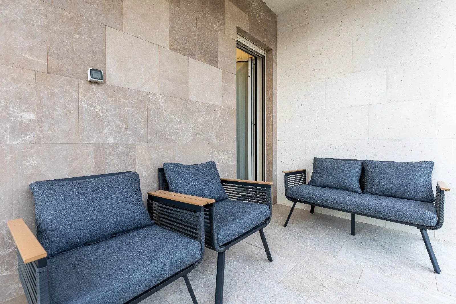 Sale, house, 400m², Bečići, Budva