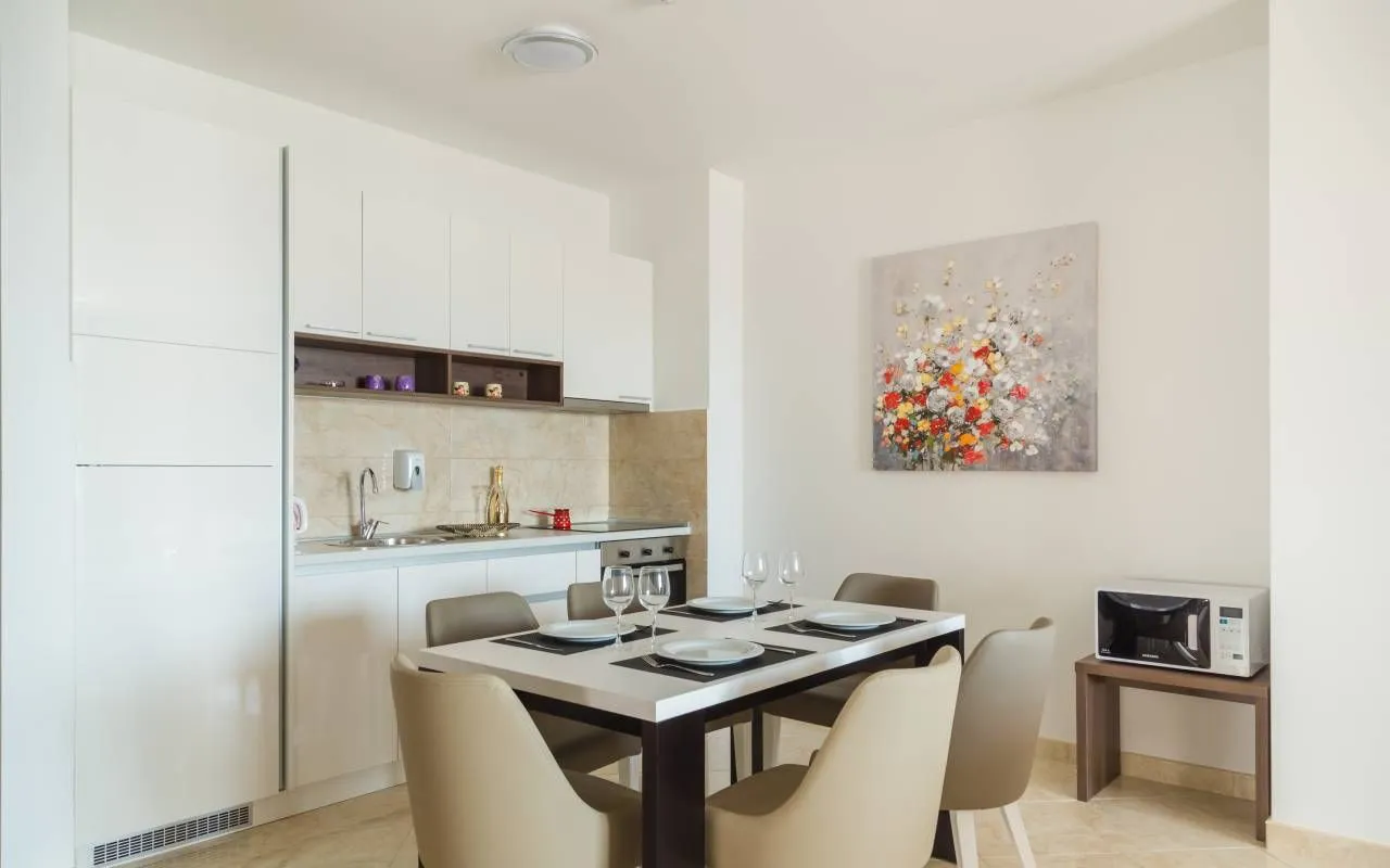 Sale, three bedroom apartment, 107m², Bečići, Budva