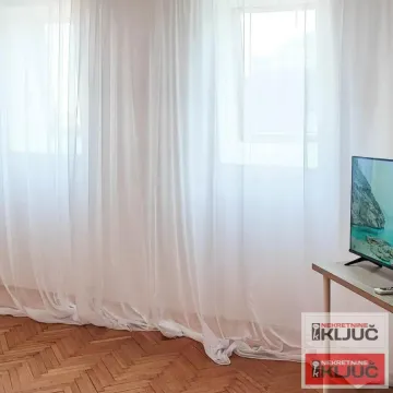 Rent, three bedroom apartment, 75m², Centar, Novi Sad - image 4
