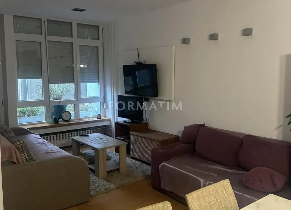 Izdavanje, jednosoban stan, 42m², Banjica, Voždovac Sve Podlokacije