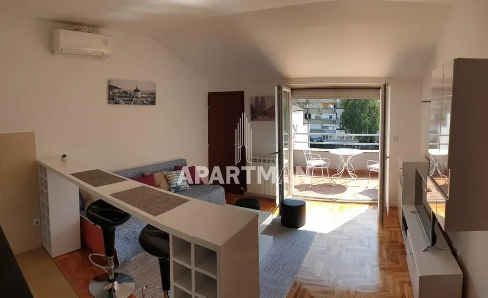 Sale, two bedroom apartment, 40m², Uciteljsko Naselje, Zvezdara Sve Podlokacije