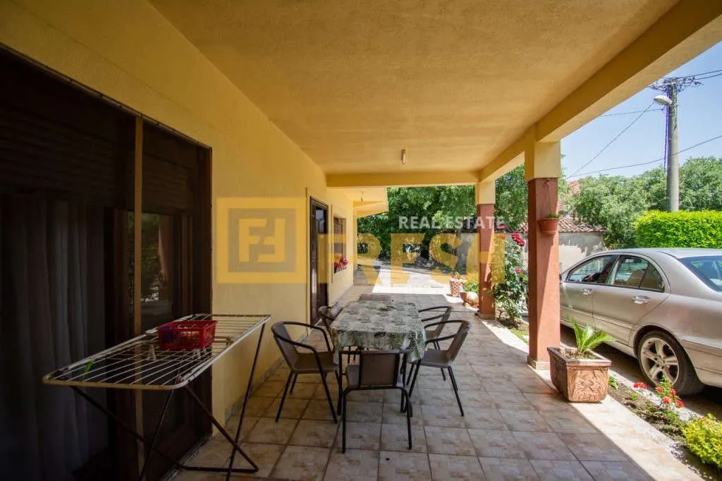 Sale, house, 300m², Donja Gorica, Podgorica
