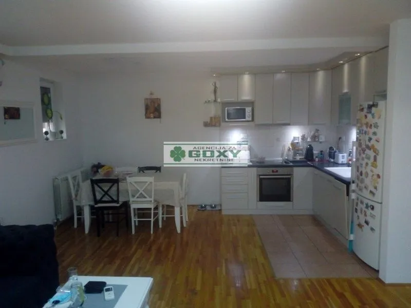 Sale, three bedroom apartment, 75m², Altina, Beograd