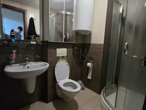 Prodaja, trosoban stan, 120m², Tološka šuma, Podgorica - image 7