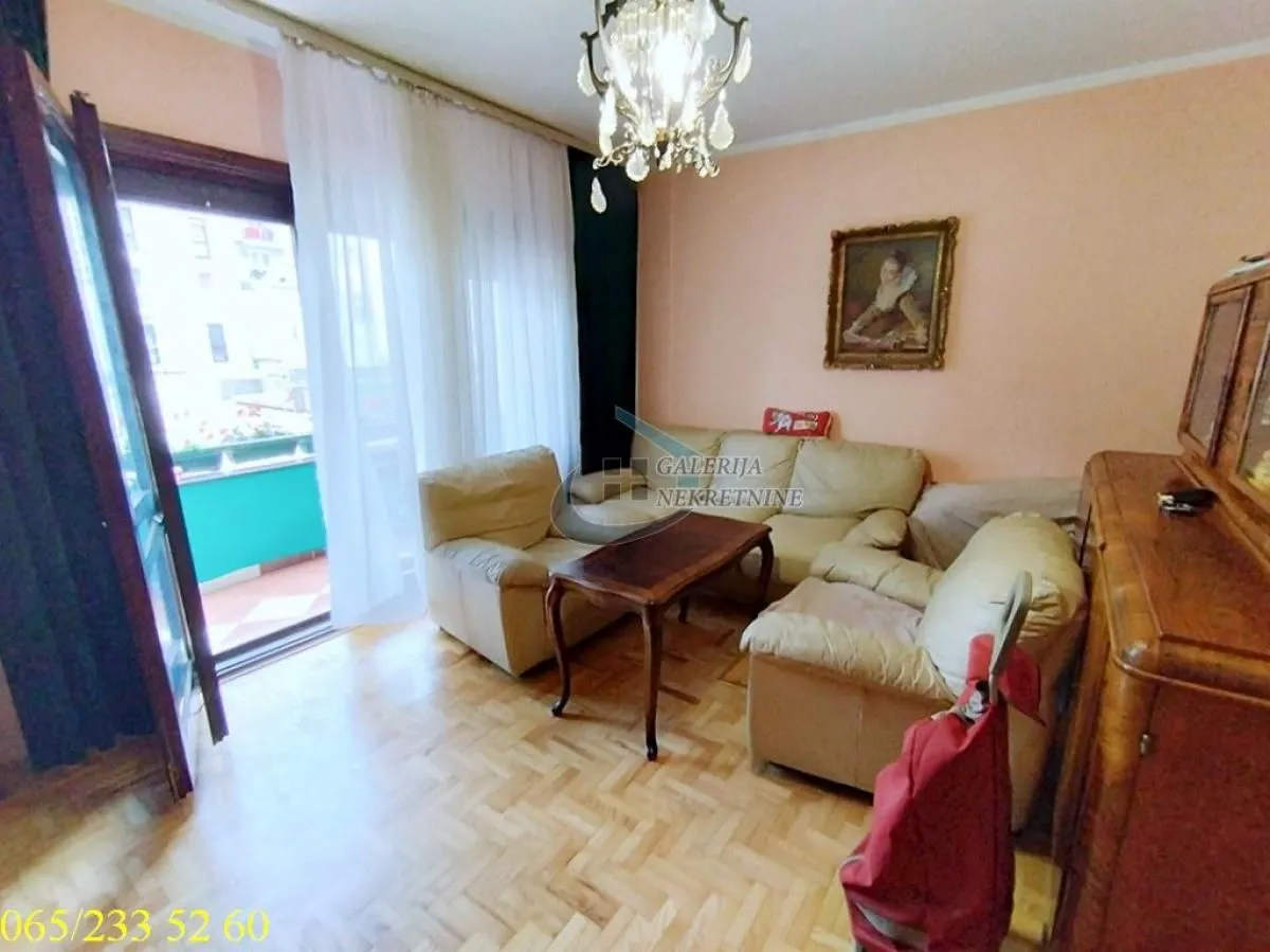 Prodaja, dvosoban stan, 64m², Labudovo Brdo, Beograd
