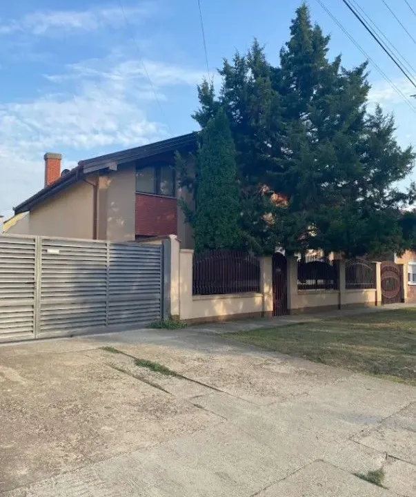 Prodaja, kuća, 292m², Bečej, Novi Sad