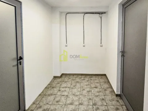 Rent, office space, 97m², City Kvart, Podgorica - image 13