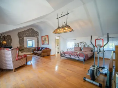 Sale, house, 150m², Milovići, Tivat - image 13