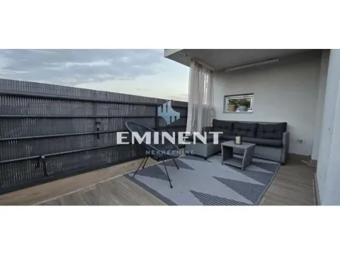 Prodaja, stan, 196m², Severni Bulevar, Zvezdara Sve Podlokacije - image 15