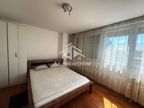 Izdavanje, trosoban stan, 70m², Novi Beograd Blok 1 Fontana, Novi Beograd Sve Podlokacije - image 10