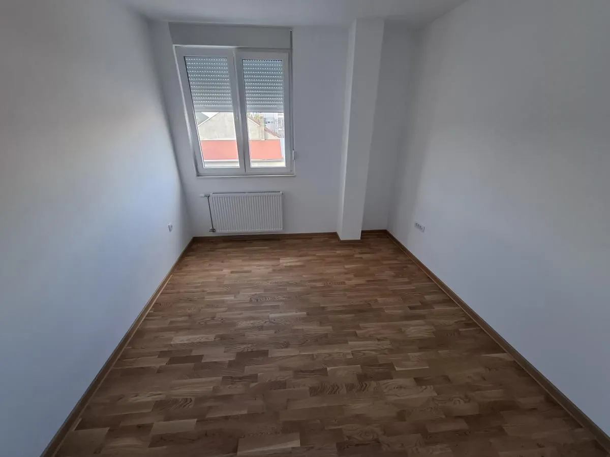 Prodaja, četvorosoban stan, 116m², Telep, Novi Sad Sve Podlokacije