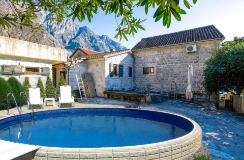 Sale, house, 500m², Orahovac, Kotor - image 2