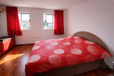 Prodaja, trosoban stan, 66m², Centar, Podgorica - image 10