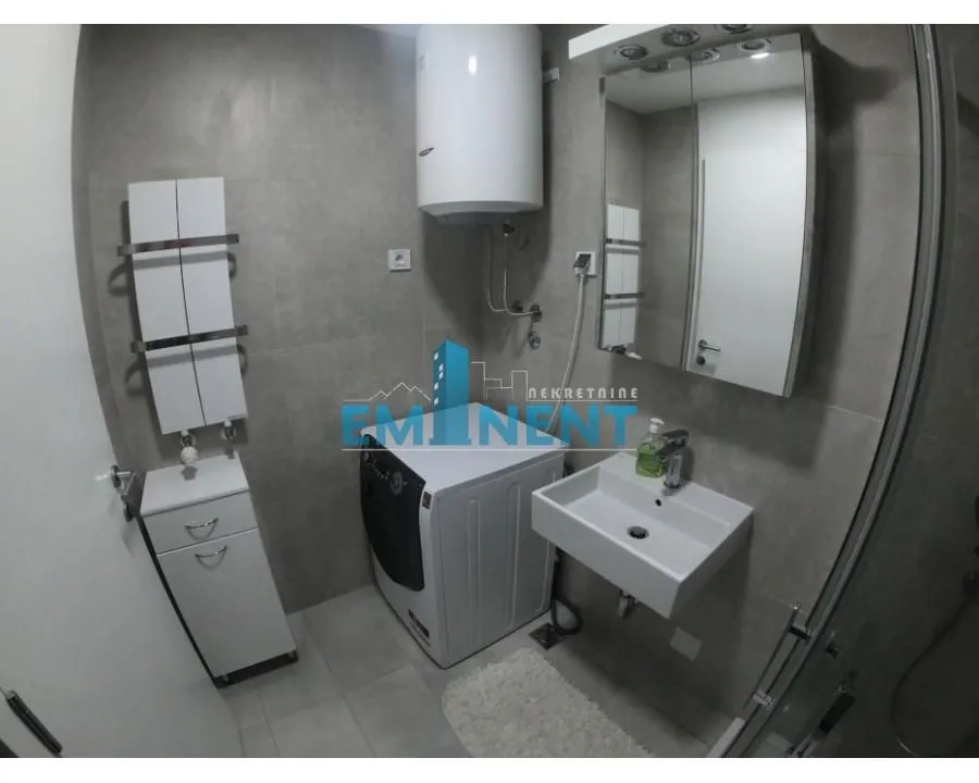 Izdavanje, dvosoban stan, 40m², Lipov Lad, Zvezdara Sve Podlokacije
