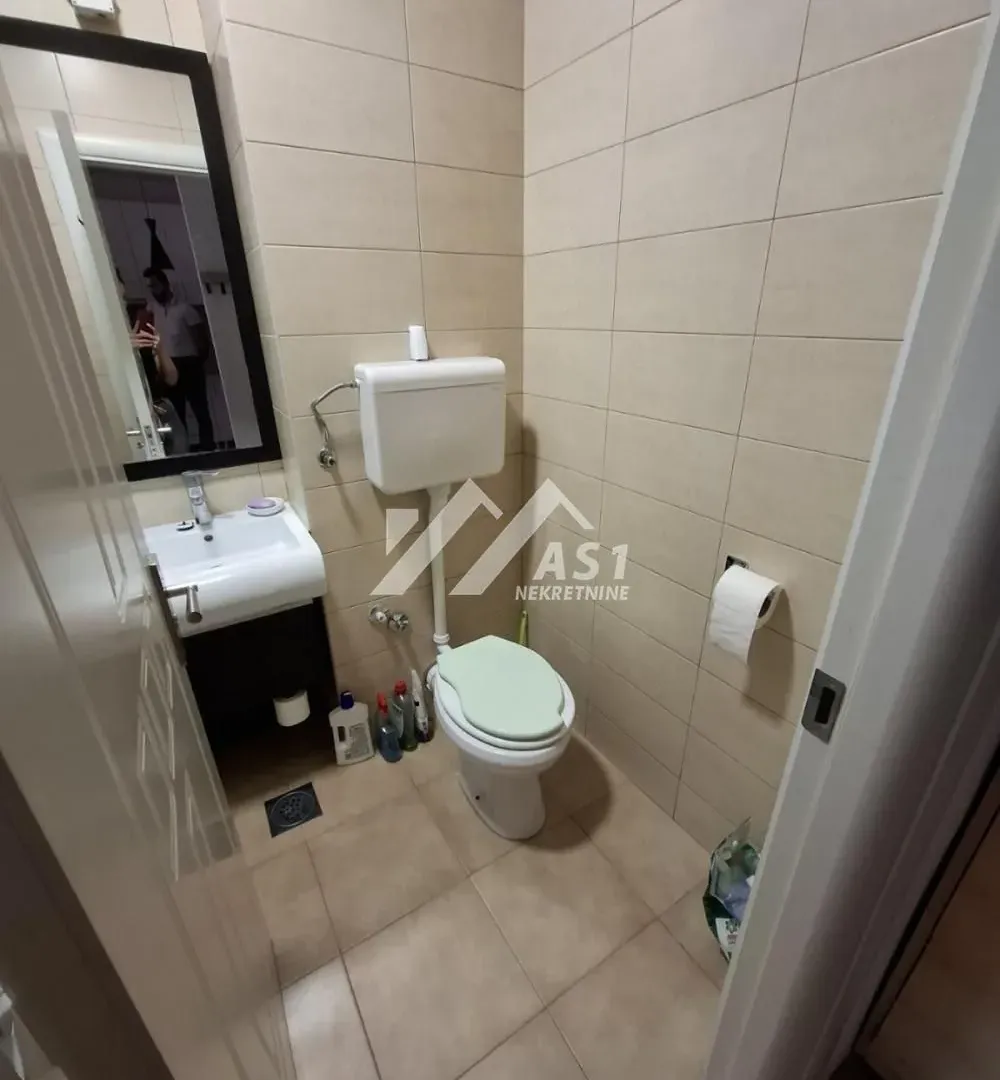 Izdavanje, dvosoban stan, 37m², Novo naselje, Novi Sad