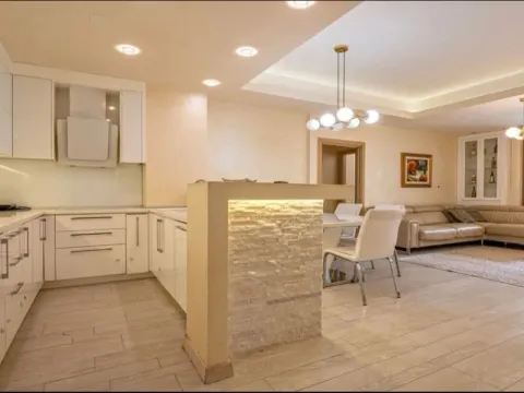 Sale, two bedroom apartment, 80m², Rozino, Budva - image 5