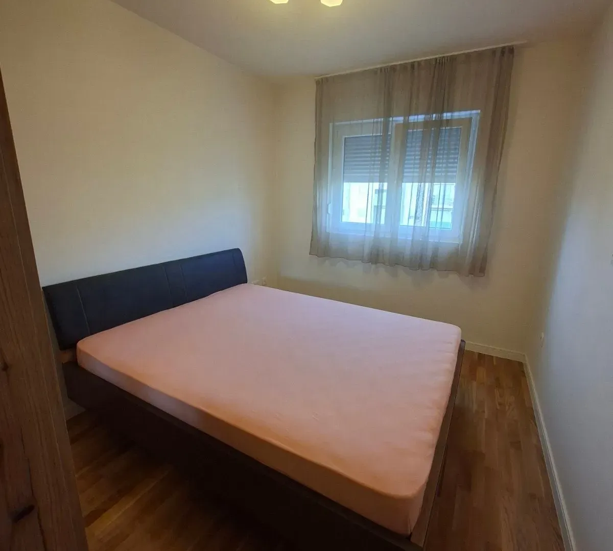 Rent, one bedroom apartment, 40m², Pobrežje, Podgorica