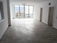 Izdavanje, poslovni prostor, 205m², Krnjaca, Palilula Sve Podlokacije - image 1