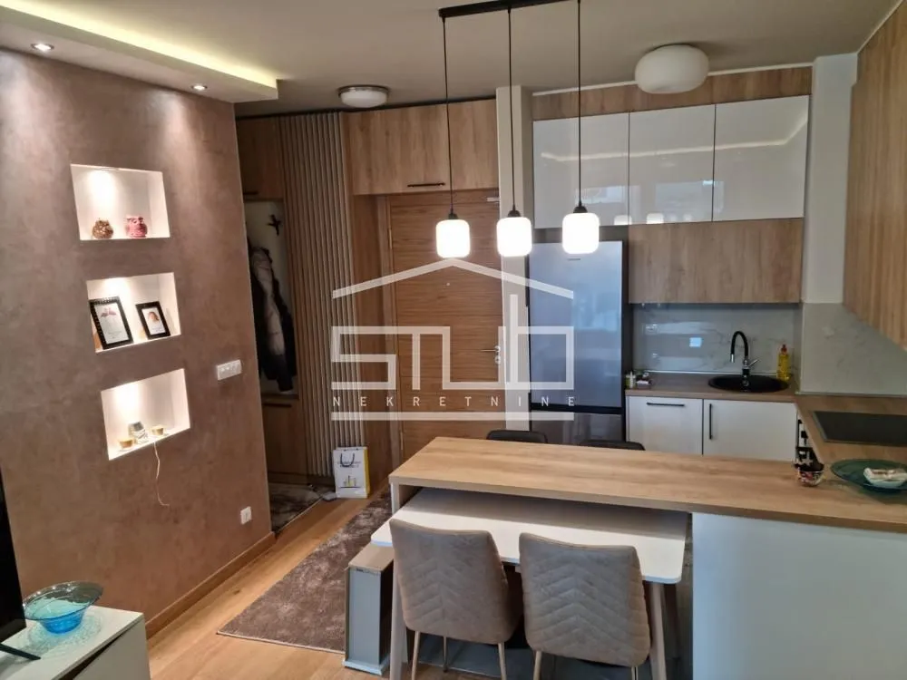 Rent, three bedroom apartment, 62m², Novi Beograd Blok 65, Novi Beograd Sve Podlokacije