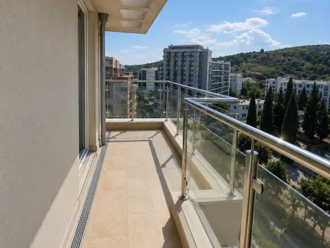 Rent, three bedroom apartment, 91m², Zagorič, Podgorica - image 12
