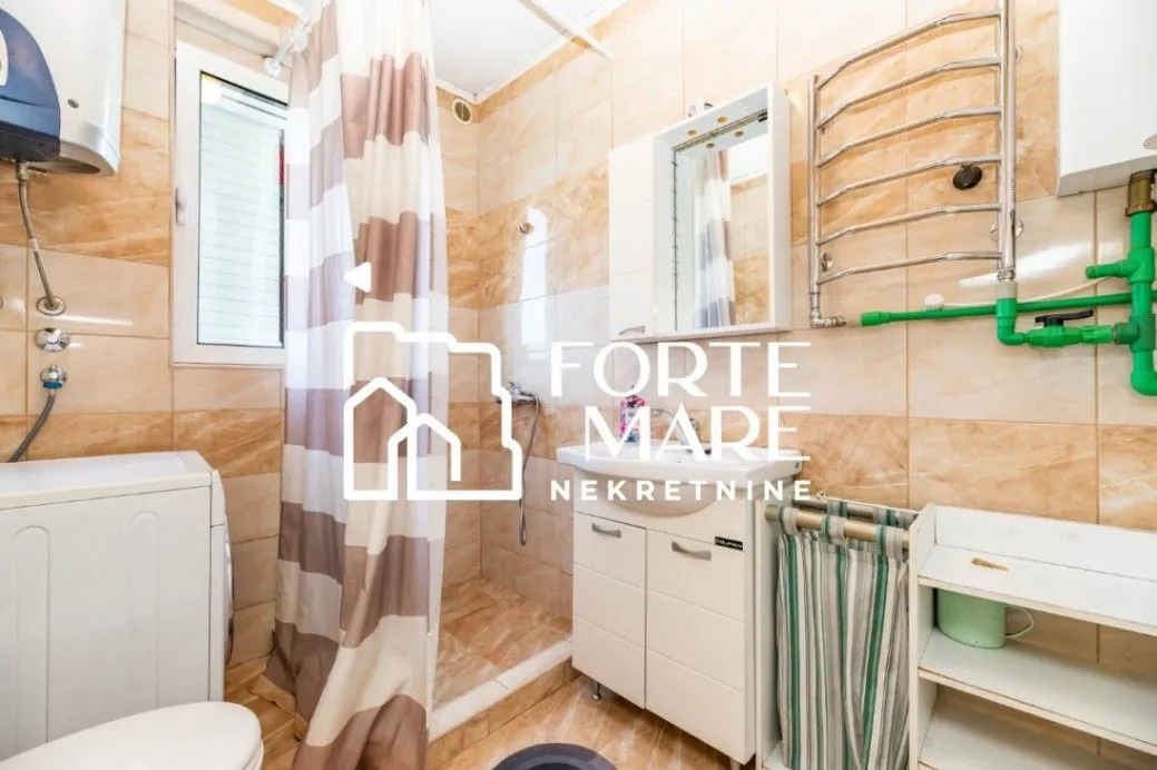 Prodaja, dvosoban stan, 70m², Herceg Novi, Crna Gora
