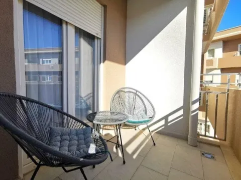 Izdavanje, jednosoban stan, 47m², Central Point, Podgorica - image 10