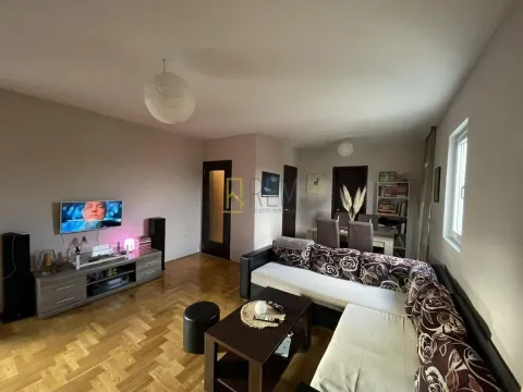 Izdavanje, jednosoban stan, 60m², Zagorič, Podgorica - image 1