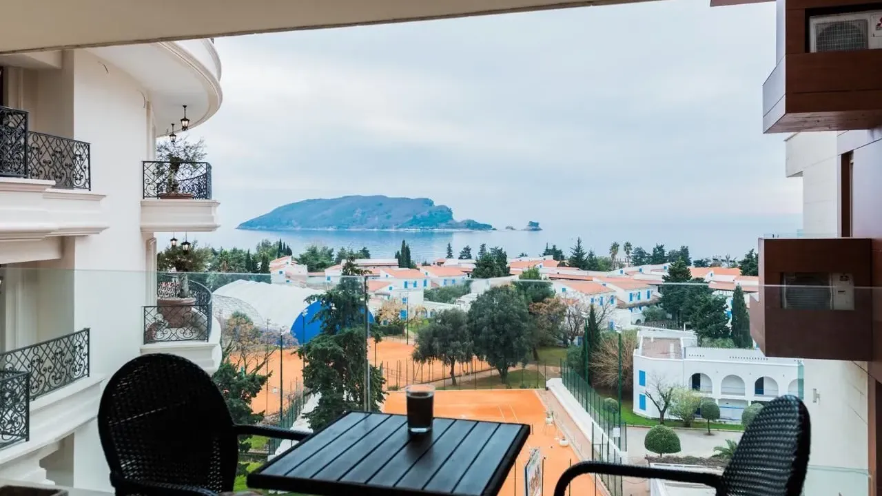 Rent, one bedroom apartment, 77m², Budva, Crna Gora