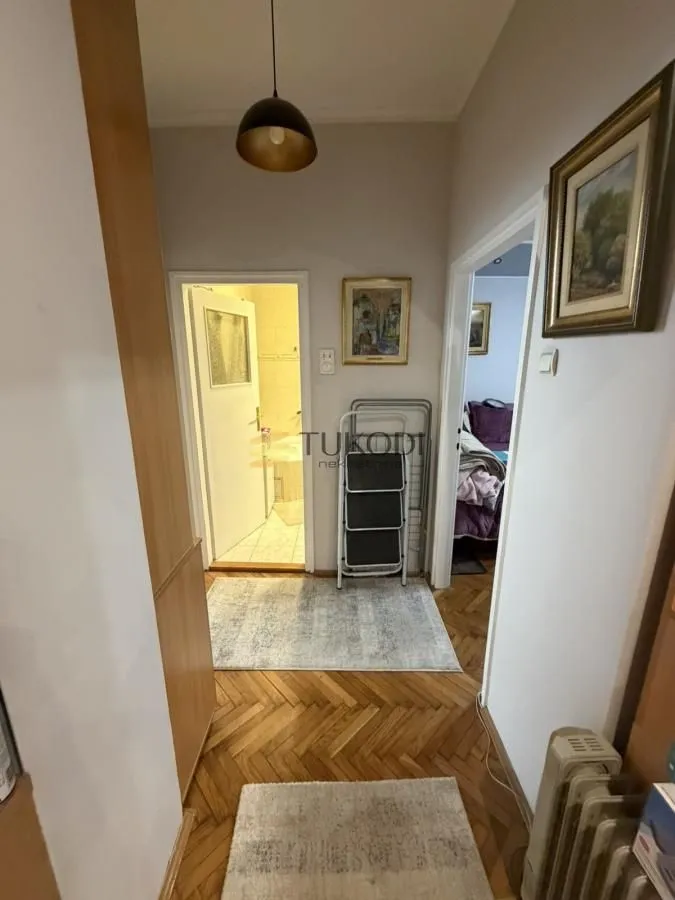 Prodaja, trosoban stan, 87m², Centar, Novi Sad