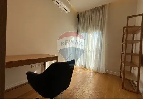 Izdavanje, trosoban stan, 140m², Kruševac, Podgorica - image 23