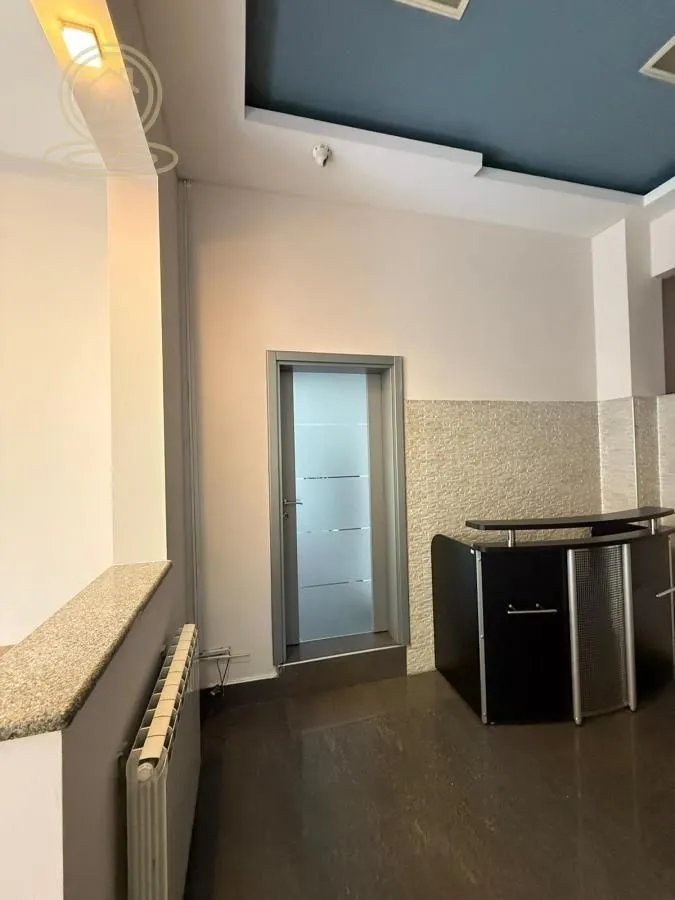 Rent, office space, 145m², Južni Bulevar, Vračar Sve Podlokacije