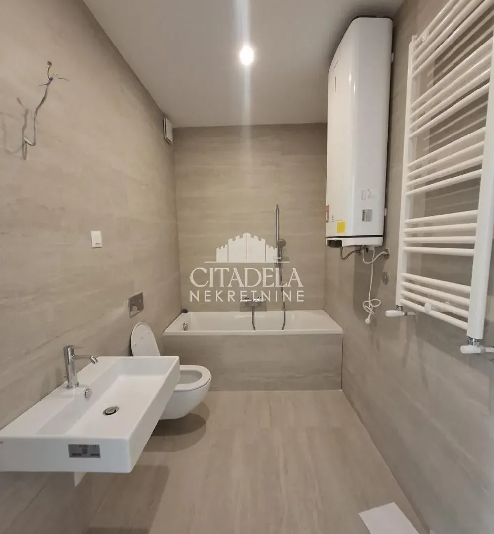 Sale, four bedroom apartment, 175m², Banovo Brdo, Beograd