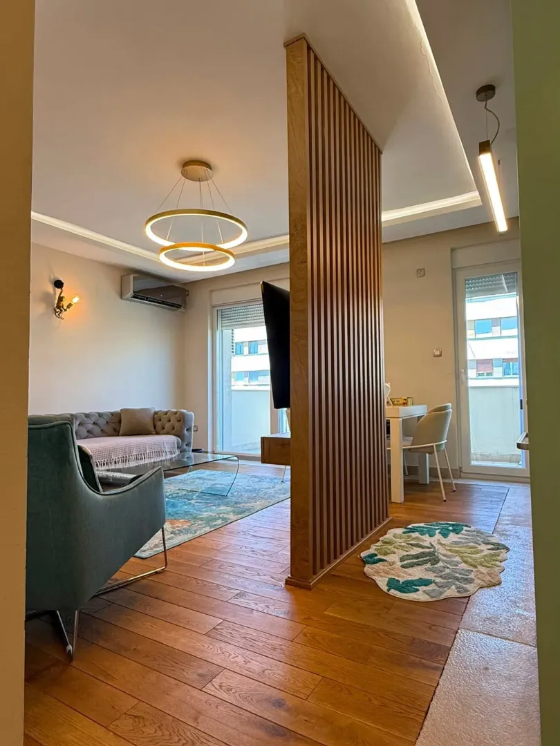 Izdavanje, dvosoban stan, 70m², Preko Morače, Podgorica