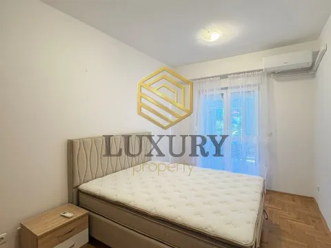 Izdavanje, dvosoban stan, 60m², City Kvart, Podgorica - image 11