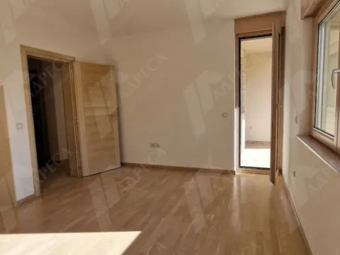 Prodaja, jednosoban stan, 45m², Bečići, Budva
