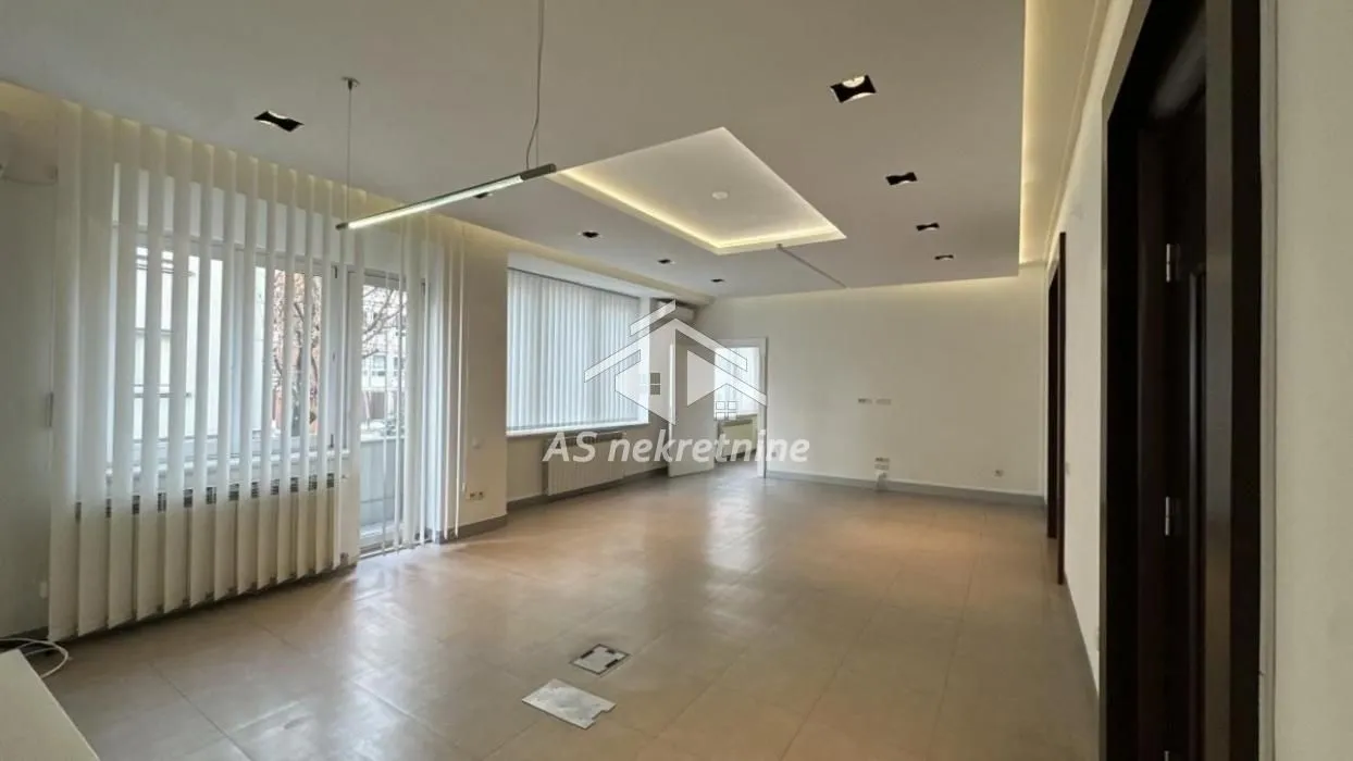 Izdavanje, stan, 223m², Kalenić Pijaca, Vračar Sve Podlokacije