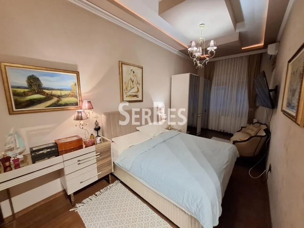 Prodaja, stan, 358m², Grbavica, Novi Sad Sve Podlokacije