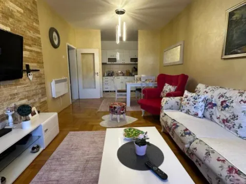 Prodaja, jednosoban stan, 54m², Zabjelo, Podgorica - image 2