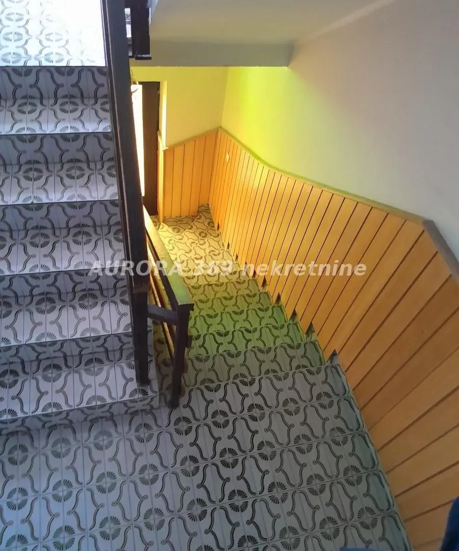 Prodaja, kuća, 161m², Futog, Novi Sad Sve Podlokacije