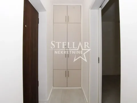 Izdavanje, poslovni prostor, 50m², Preko Morače, Podgorica - image 9