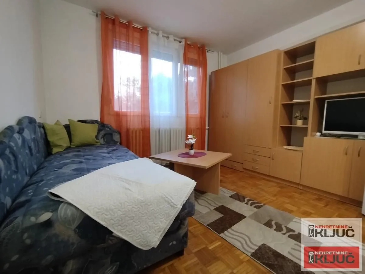 Izdavanje, dvosoban stan, 47m², Detelinara, Novi Sad Sve Podlokacije